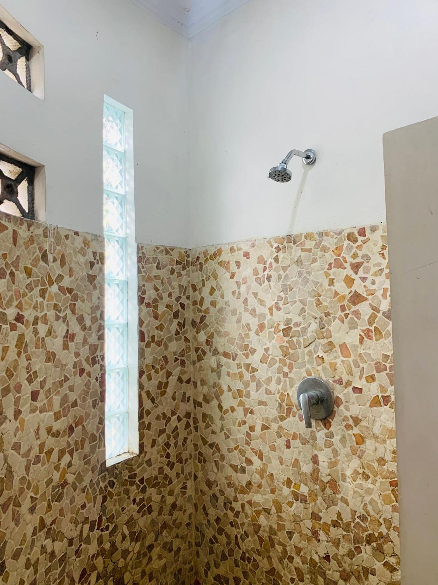 Villa Bougenville Jogjakarta Buitenkant foto
