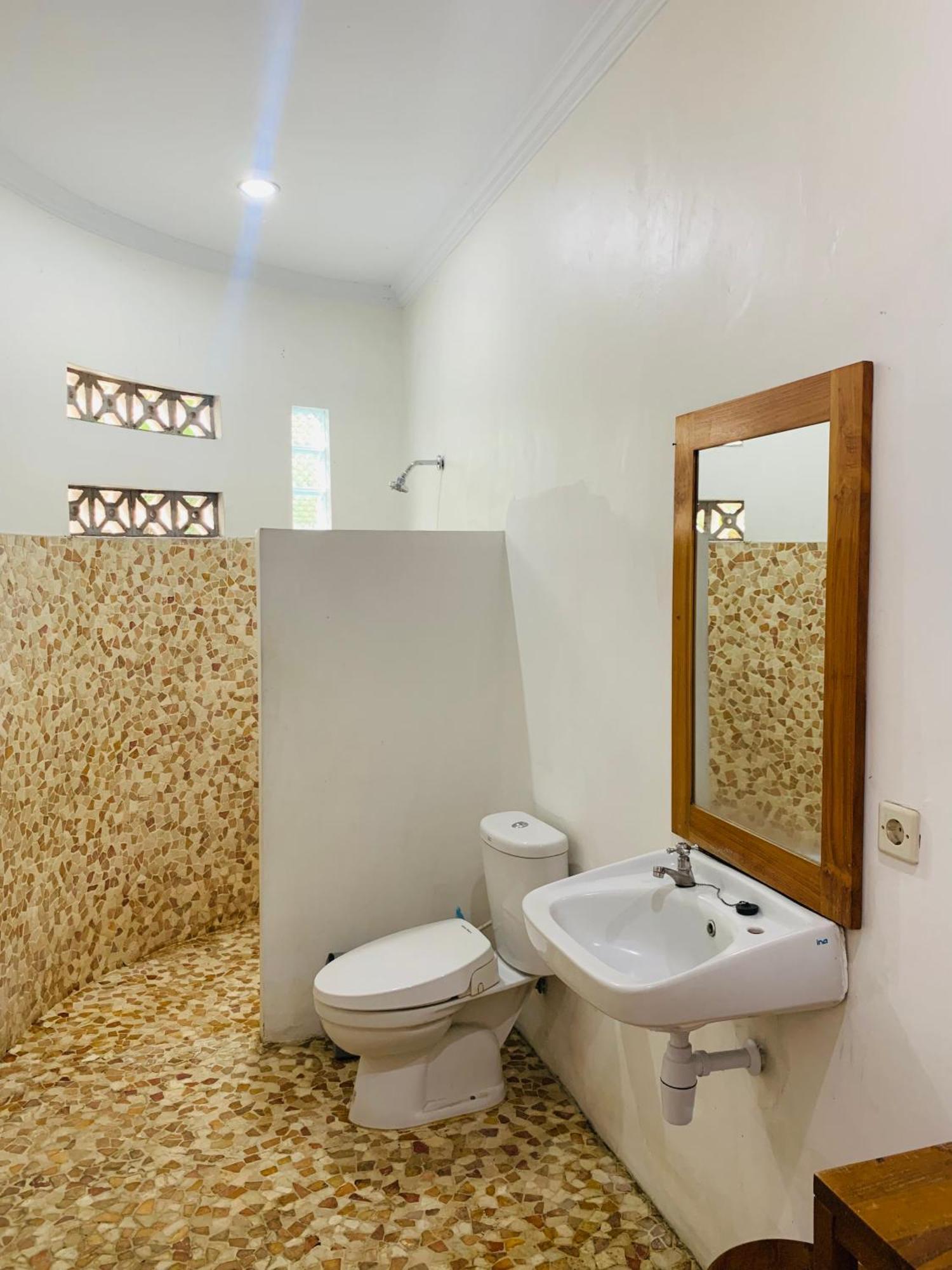 Villa Bougenville Jogjakarta Buitenkant foto