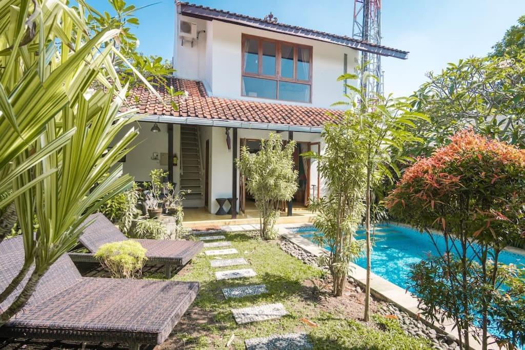 Villa Bougenville Jogjakarta Buitenkant foto